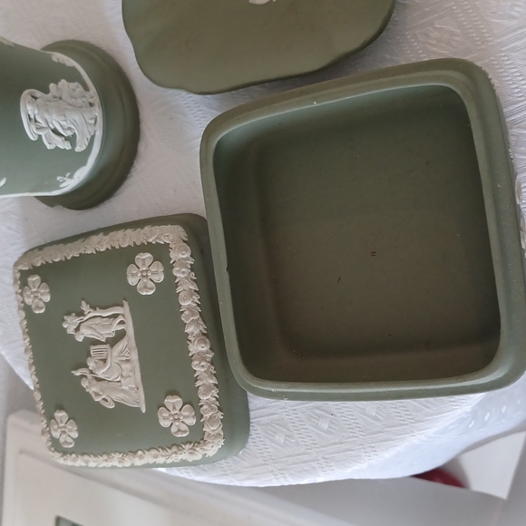 Wedgewood  trinket box decorative piece decorations - Picture 5 of 9